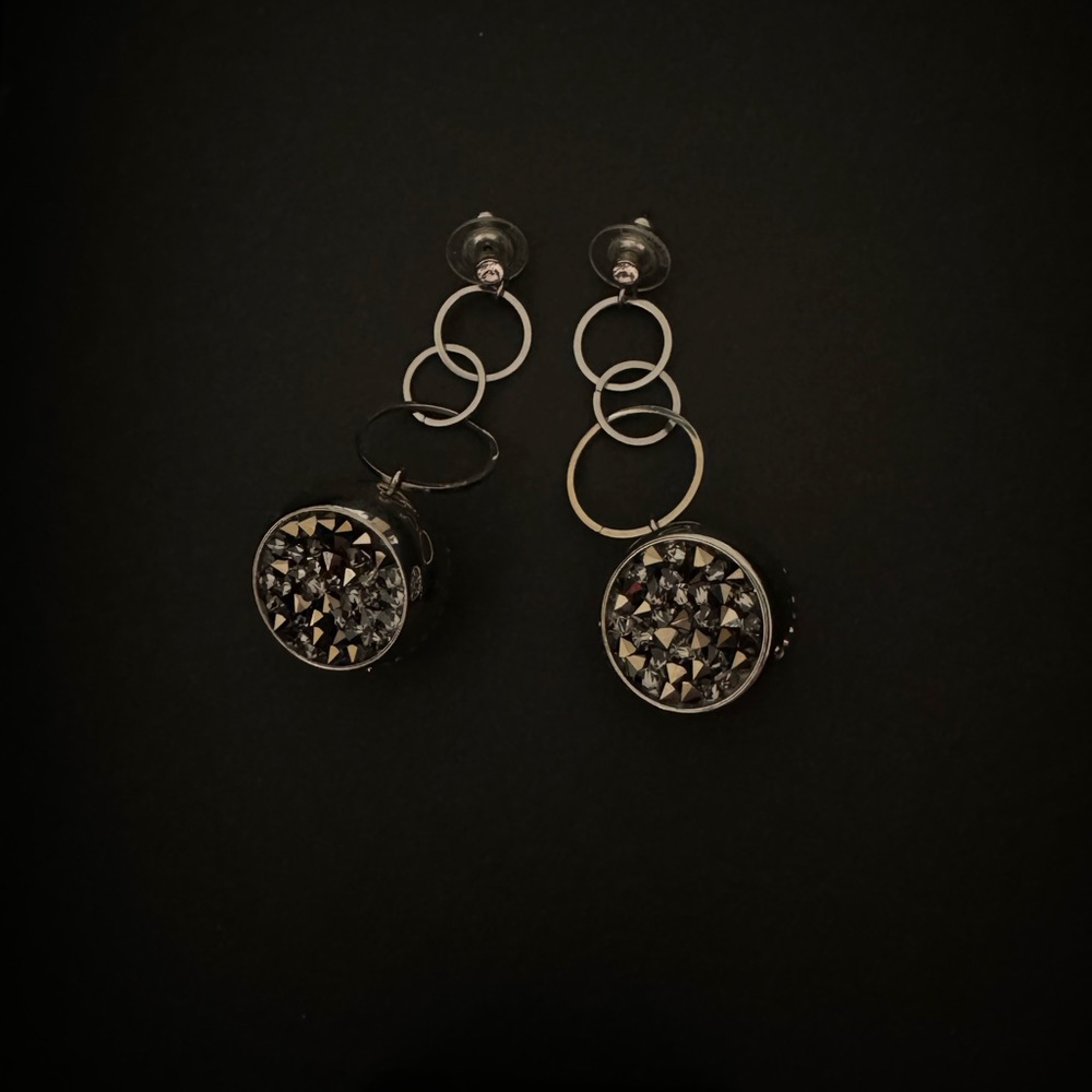 SWAROVSKI CUFF RING EARRINGS - Picture 2 of 8